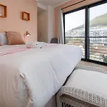 Beautiful One Bed Apartment Atlantica