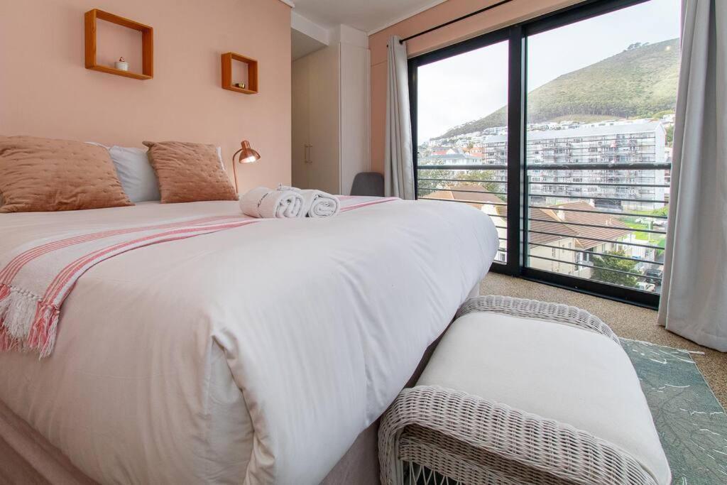 Beautiful One Bed Atlantica * Cape Town