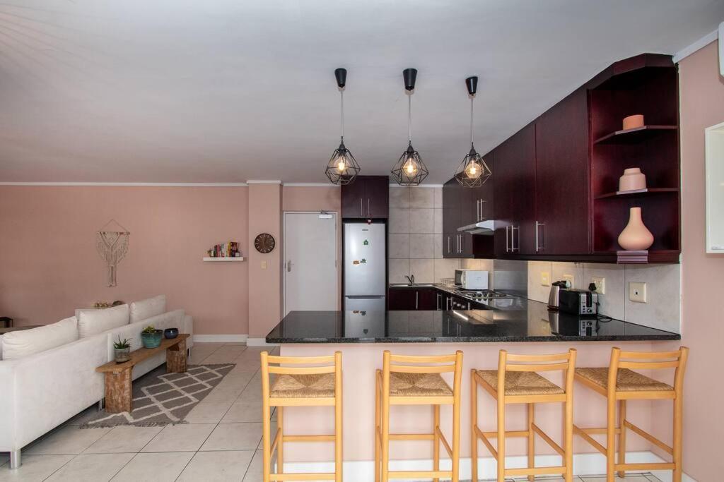 Apartment Beautiful One Bed Atlantica Cape Town