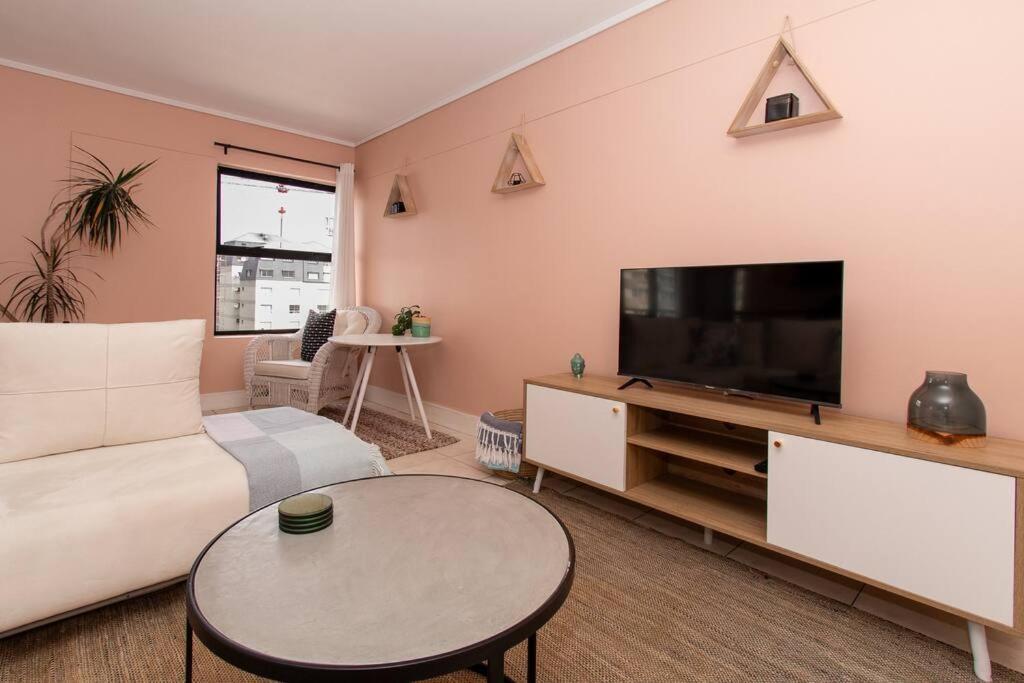 Apartment Beautiful One Bed Atlantica Cape Town