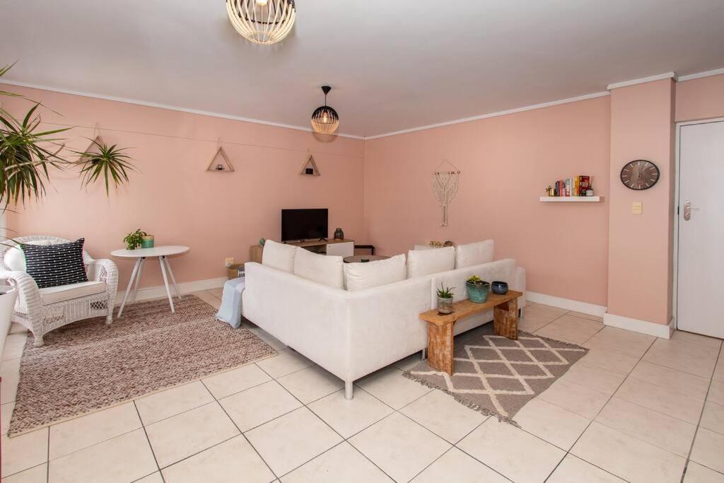 Apartment Beautiful One Bed Atlantica