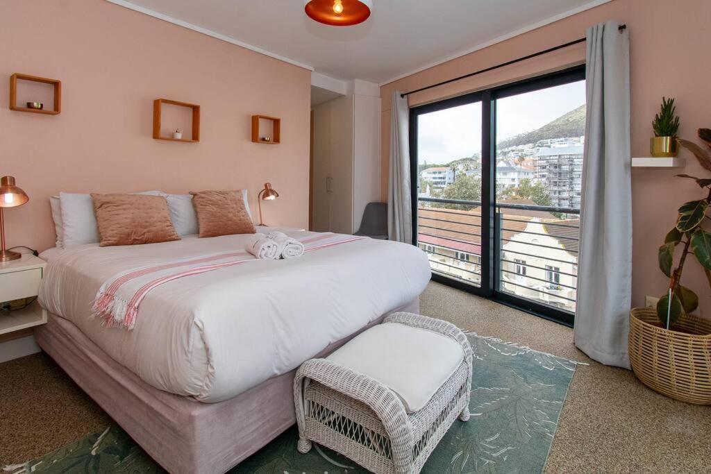 Beautiful One Bed Atlantica * Cape Town