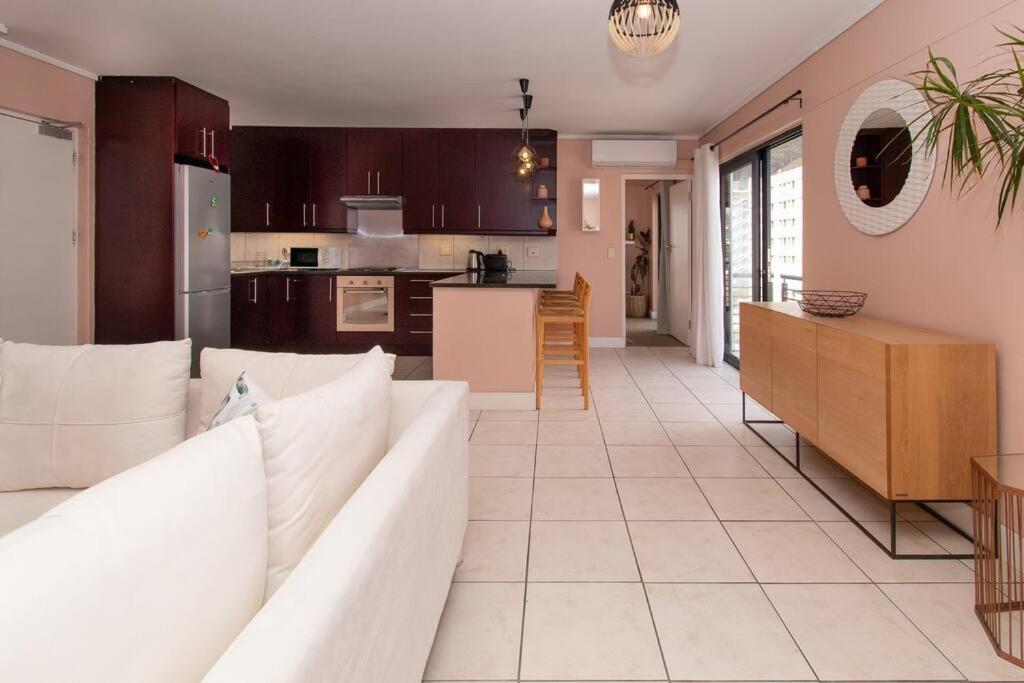 Beautiful One Bed Atlantica *
